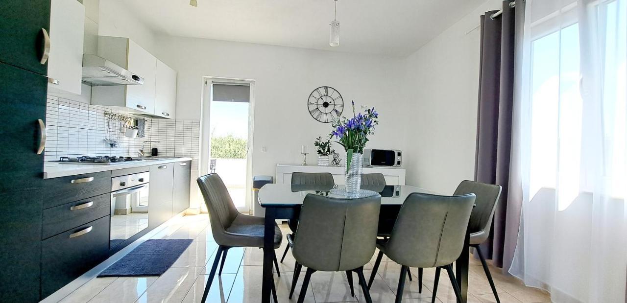 Apartment In Μούρτερ Εξωτερικό φωτογραφία