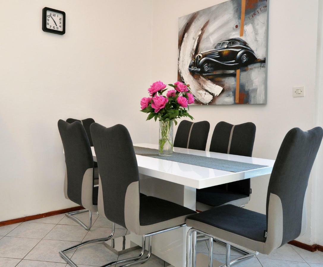 Apartment In Μούρτερ Εξωτερικό φωτογραφία