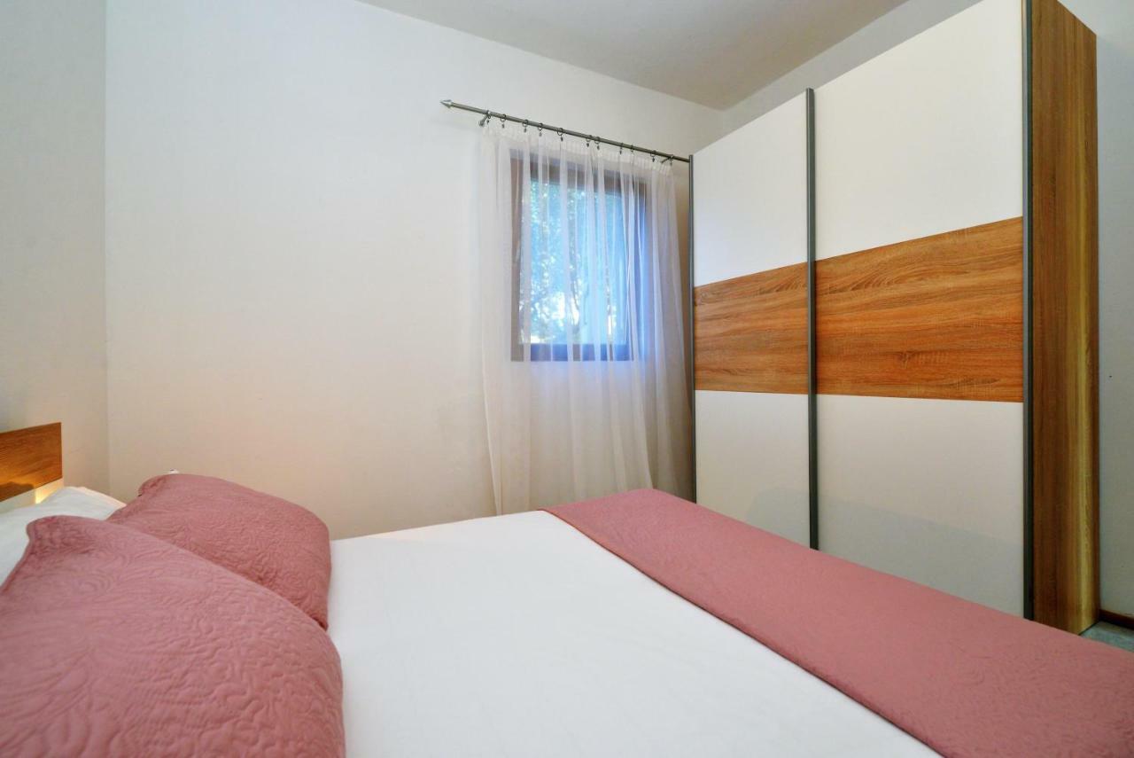 Apartment In Μούρτερ Εξωτερικό φωτογραφία